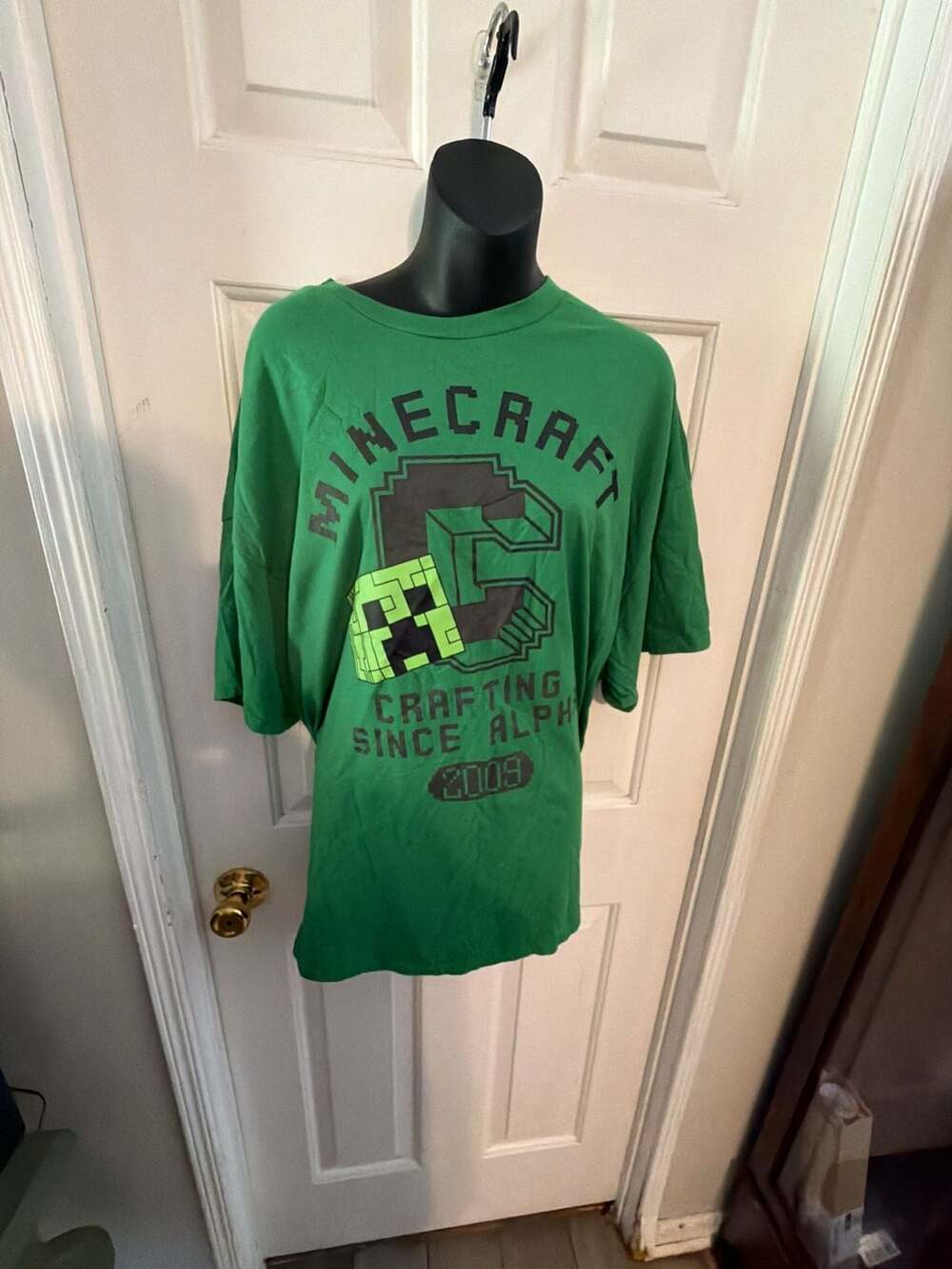 Minecraft Crafting Since Alpha 2009 Graphic T-Shirt XXL